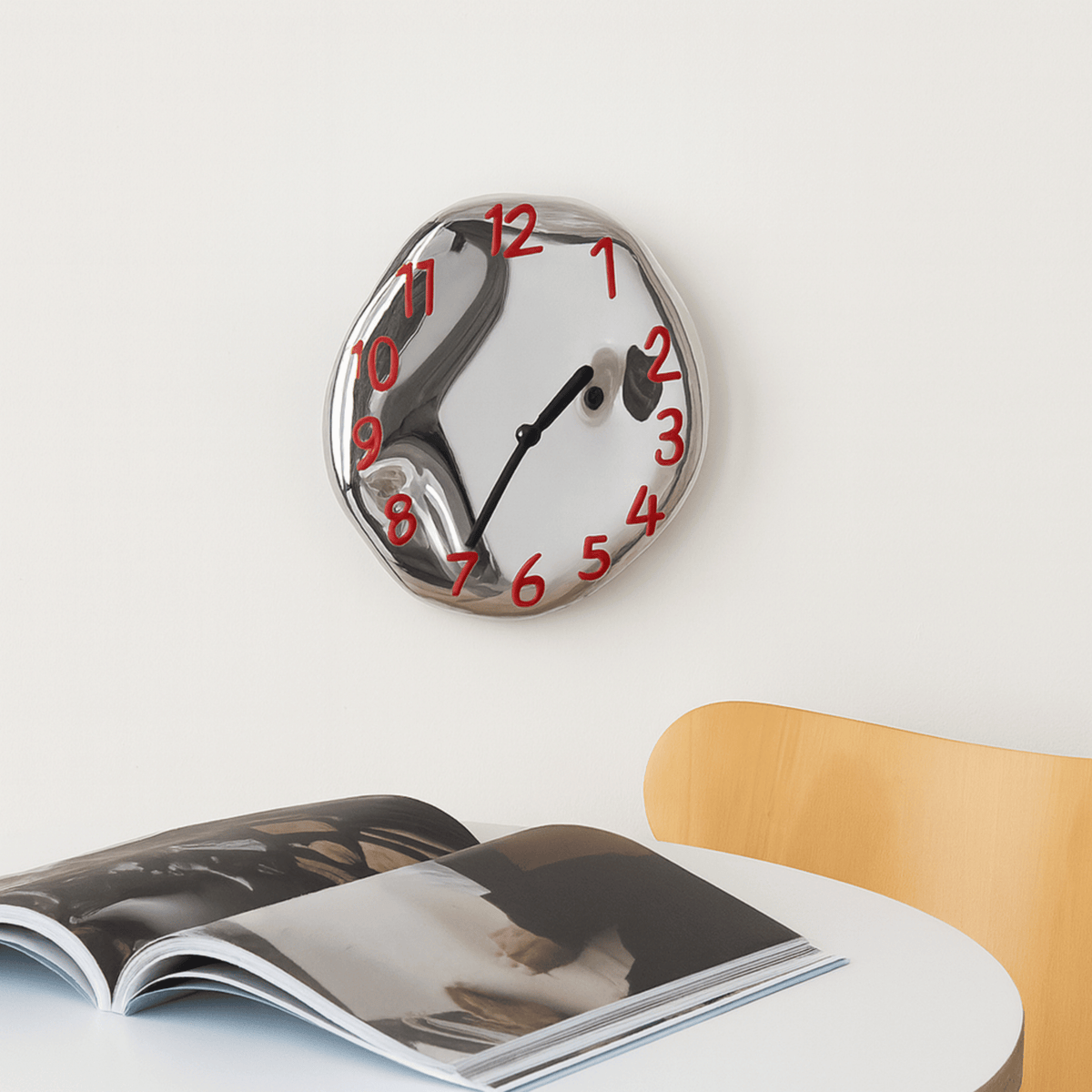 Glossy Ceramic Circle Clock with Silent Movement for Modern Interiors | Thomler