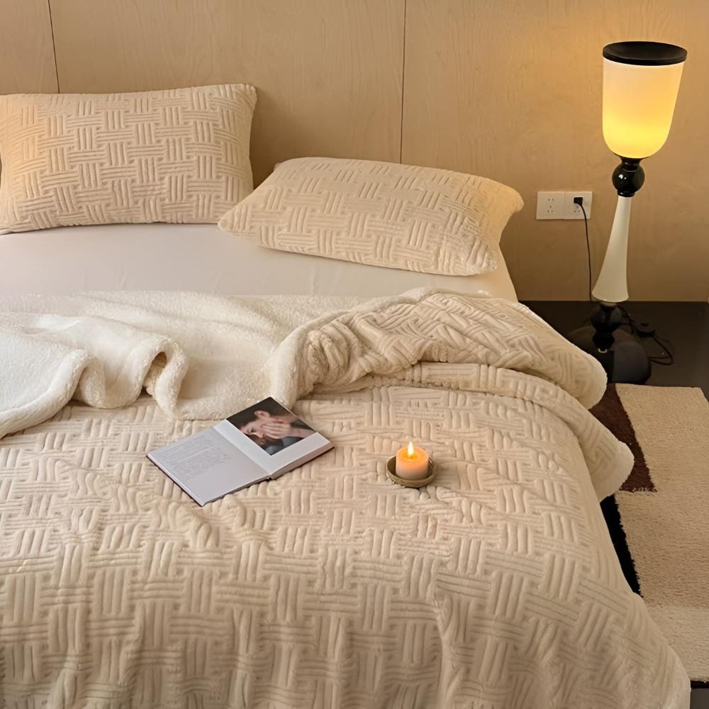 Double-Sided Fleece Throw Blanket with Textured Weave Pattern – Heavyweight Winter Warmth for Bed, Couch & Outdoor Use | Thomler