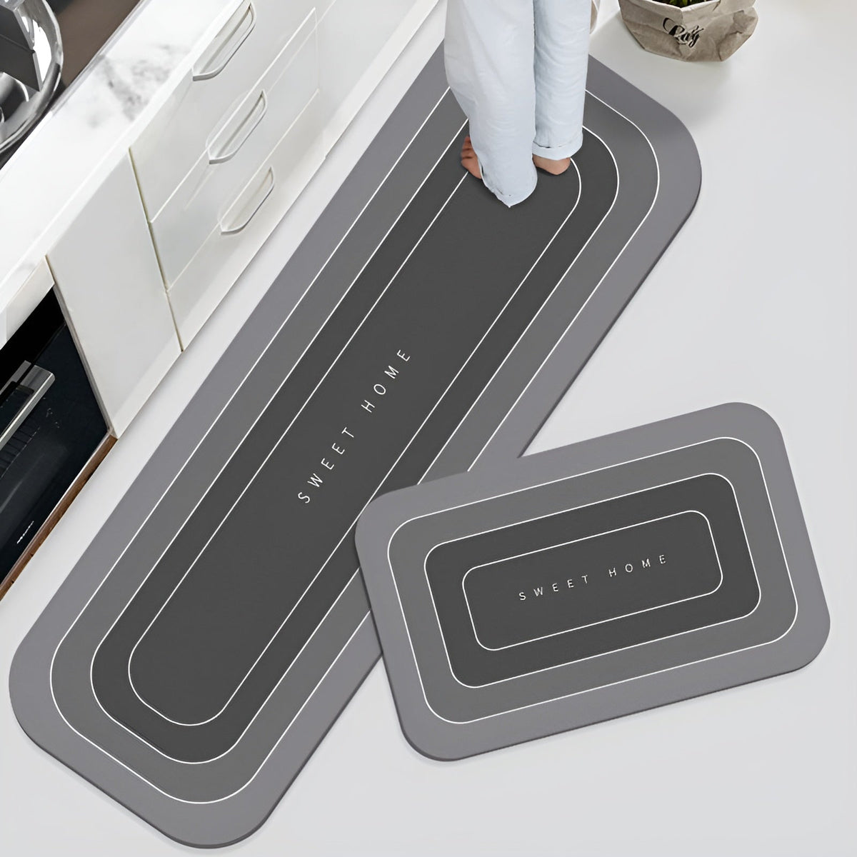 Super-Absorbent Non-Slip Bathroom Floor Mat for Safe, Dry Floors – Plush Memory Foam Bath Rug with Quick-Dry Technology | Thomler