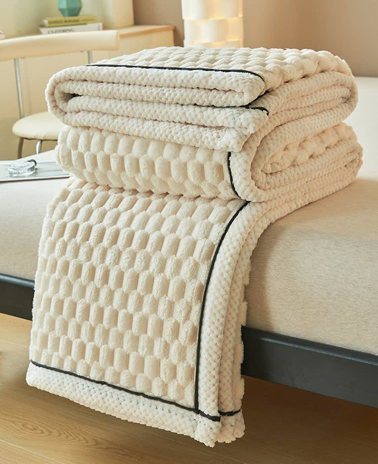 Reversible Plush Throw Blanket - Ultra Soft Coral Fleece - Queen & Full Size - Lightweight Polyester - Cozy Cover for Couch Sofa Bed | Thomler