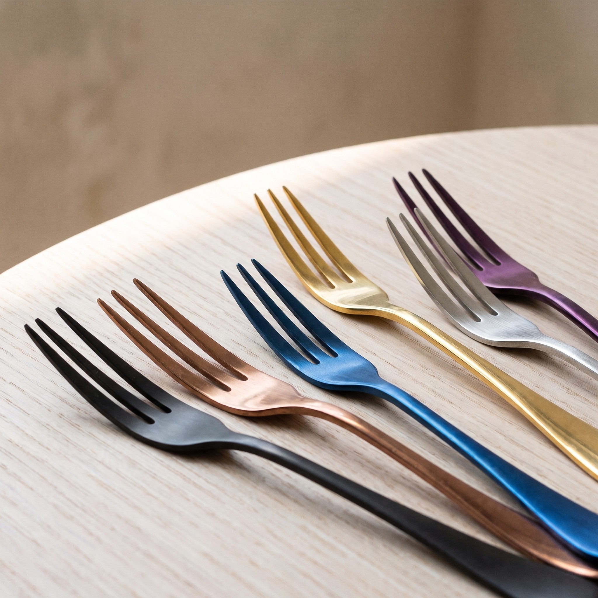 Stainless Steel Dessert Forks Set - Colorful Modern Flatware for Fruit & Appetizers - Kitchen Dining Cutlery | Thomler