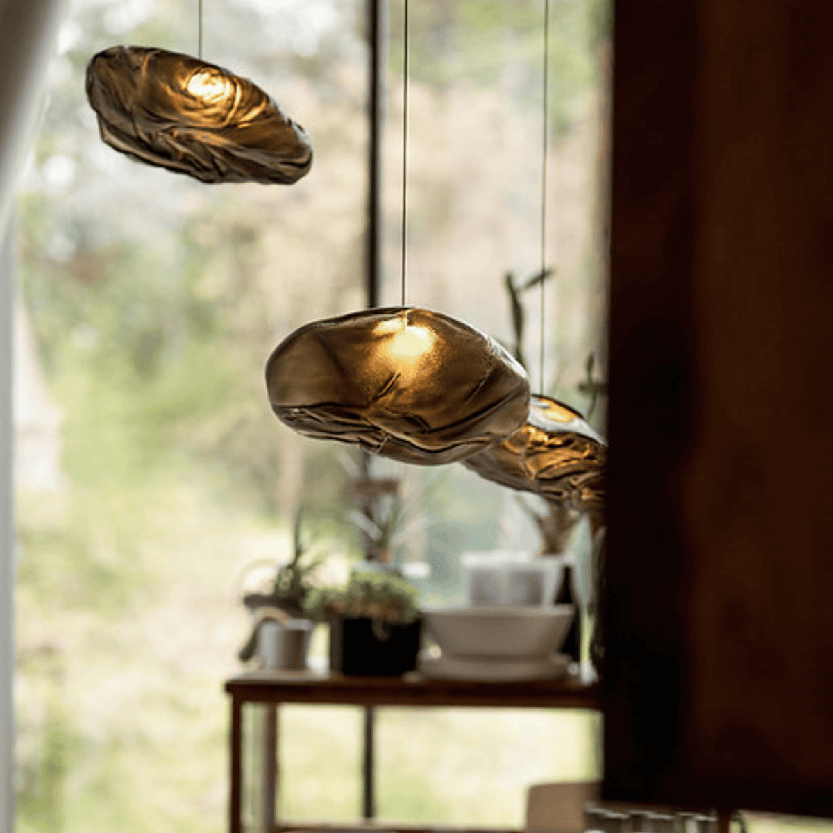 Handblown Sculptural Pendant in Warm Glass Finish for Dining Room Kitchen Island Loft Apartment | Thomler