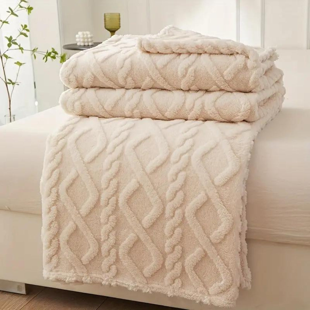 Plush Textured Fleece Throw Blanket – Year-Round Softness for Couch, Bed & Travel – Breathable 3D Knit Design – Perfect for Living Room | Thomler