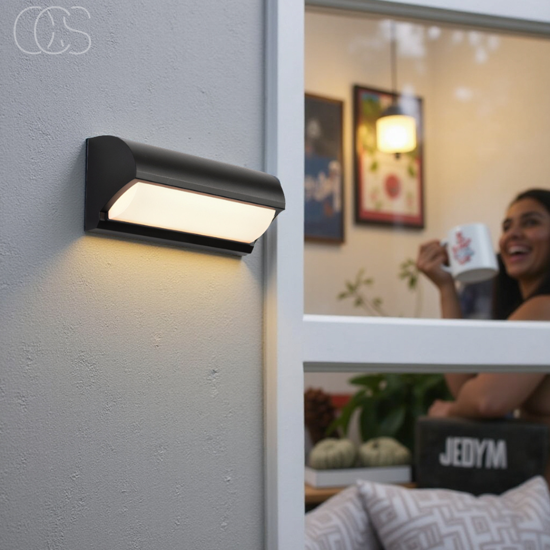 Outdoor LED Wall Light Fixture Black Modern Waterproof Sconce for Patio Garden Entryway 960 Lumens Warm White 3000K IP65 Rated | Thomler