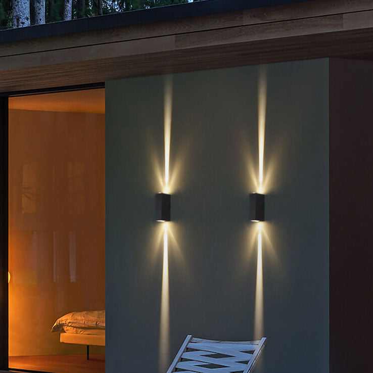 Weatherproof Rectangular Aluminum LED Wall Sconce for Outdoor Spaces | Thomler