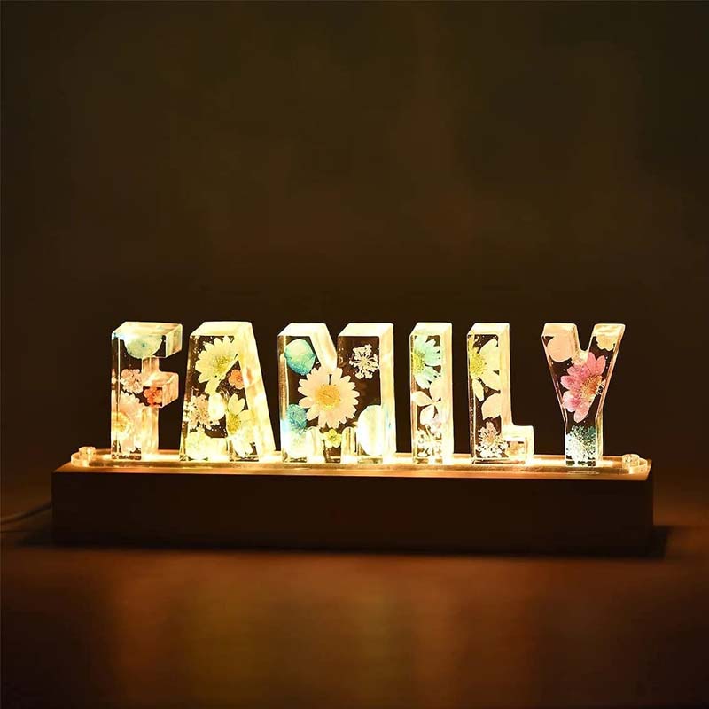 LED Letter Night Light with Real Dried Flowers in Resin – Personalized Illuminated Décor Accent for Bedroom, Nursery & Living Room | Thomler