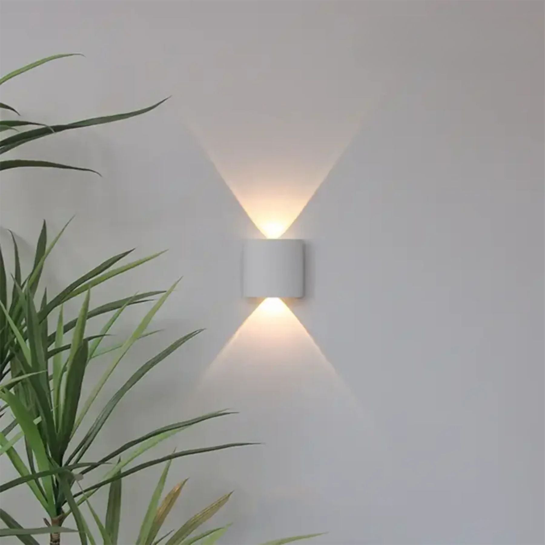 Wall Light LED IP65 20.0 cm Indoor Outdoor Patio Hallway Up-Down Beam Lighting Modern Compact Fixture | Thomler