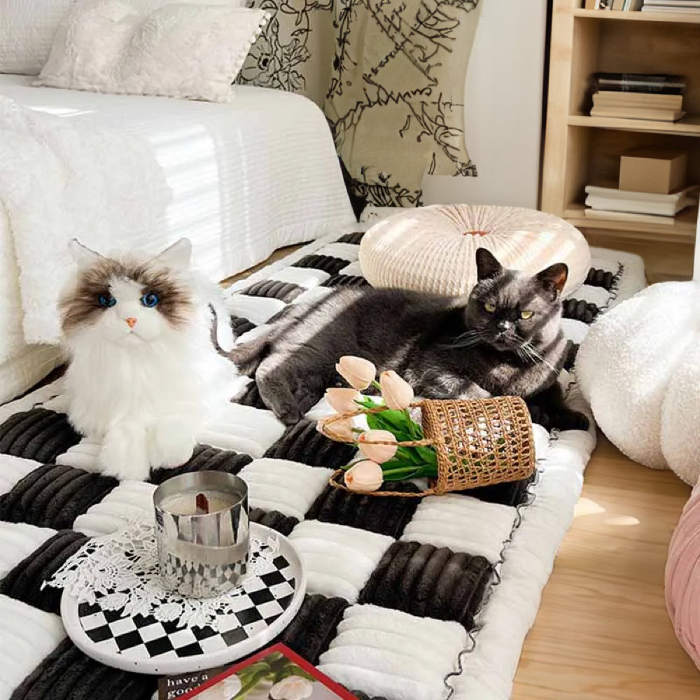 Chenille Pet Blanket with Non-Slip Backing – Plush Furniture Protector for Dogs & Cats – Machine Washable Couch Cover | Thomler