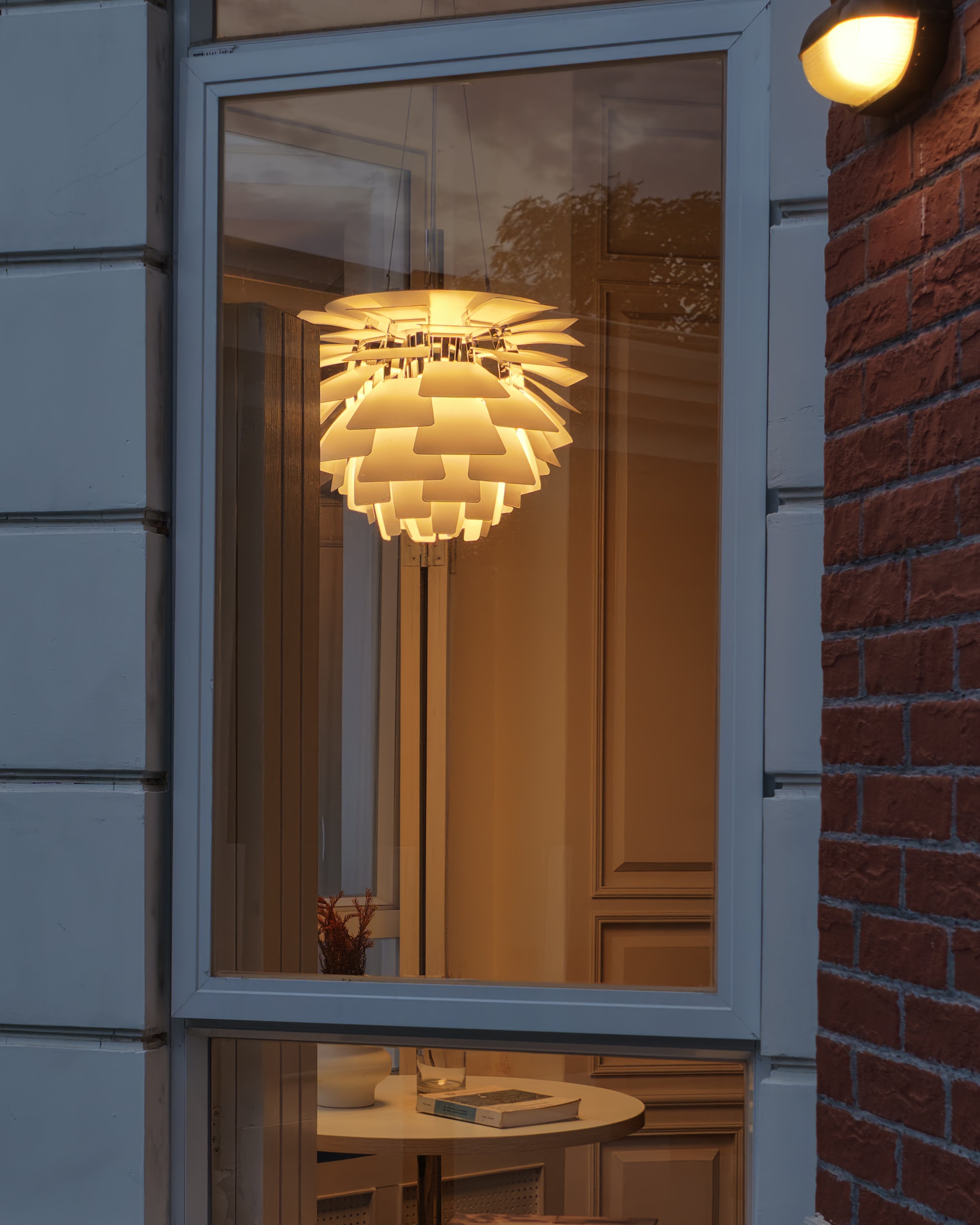 Pendant Light Metal Pinecone 20 in Adjustable Living Room Dining Area Chandelier Decorative Ceiling Fixture | Thomler