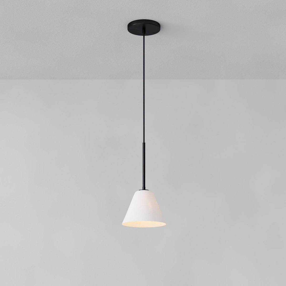 Tapered Glass Hanging Fixture with Metal Hardware for Island Dining Bar Overhead Lighting Home Kitchen | Thomler