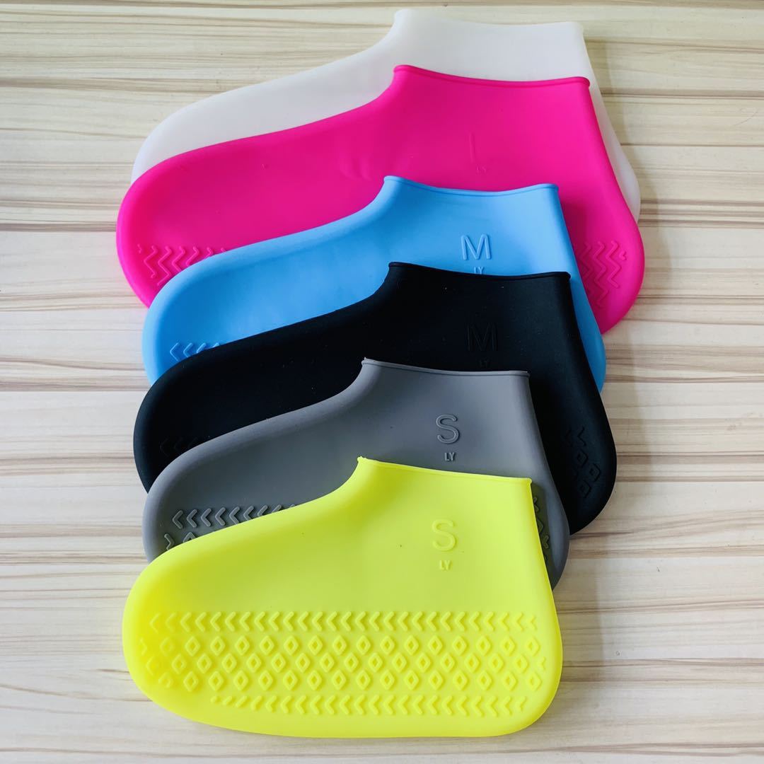 Reusable Silicone Rain Shoe Protectors with Non-Slip Grip for Men, Women & Kids – Lightweight Foldable Covers for Outdoor Activities & Wet W | Thomler