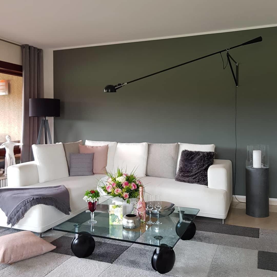 Articulated Metal Wall Light – Rotating Arm Industrial Sconce with Iron Counterweight for Living Room, Office & Commercial Spaces | Thomler