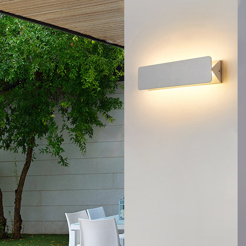 Adjustable Metal LED Wall Light with Pivoting Head for Living Room & Hallway Lighting | Thomler