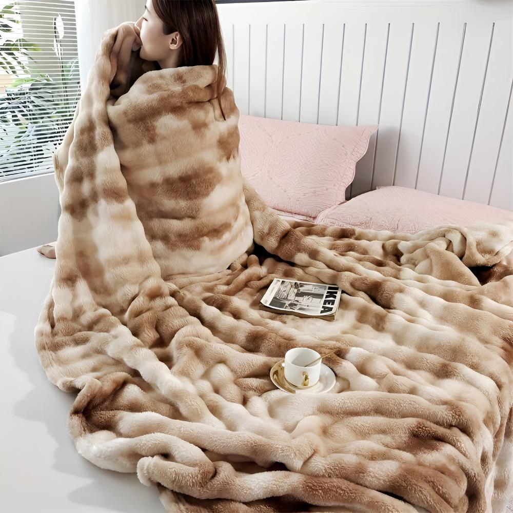 Swirl-Dyed Faux-Fur Throw Blanket – Plush & Cozy Year-Round for Couch, Bed & Travel | Thomler