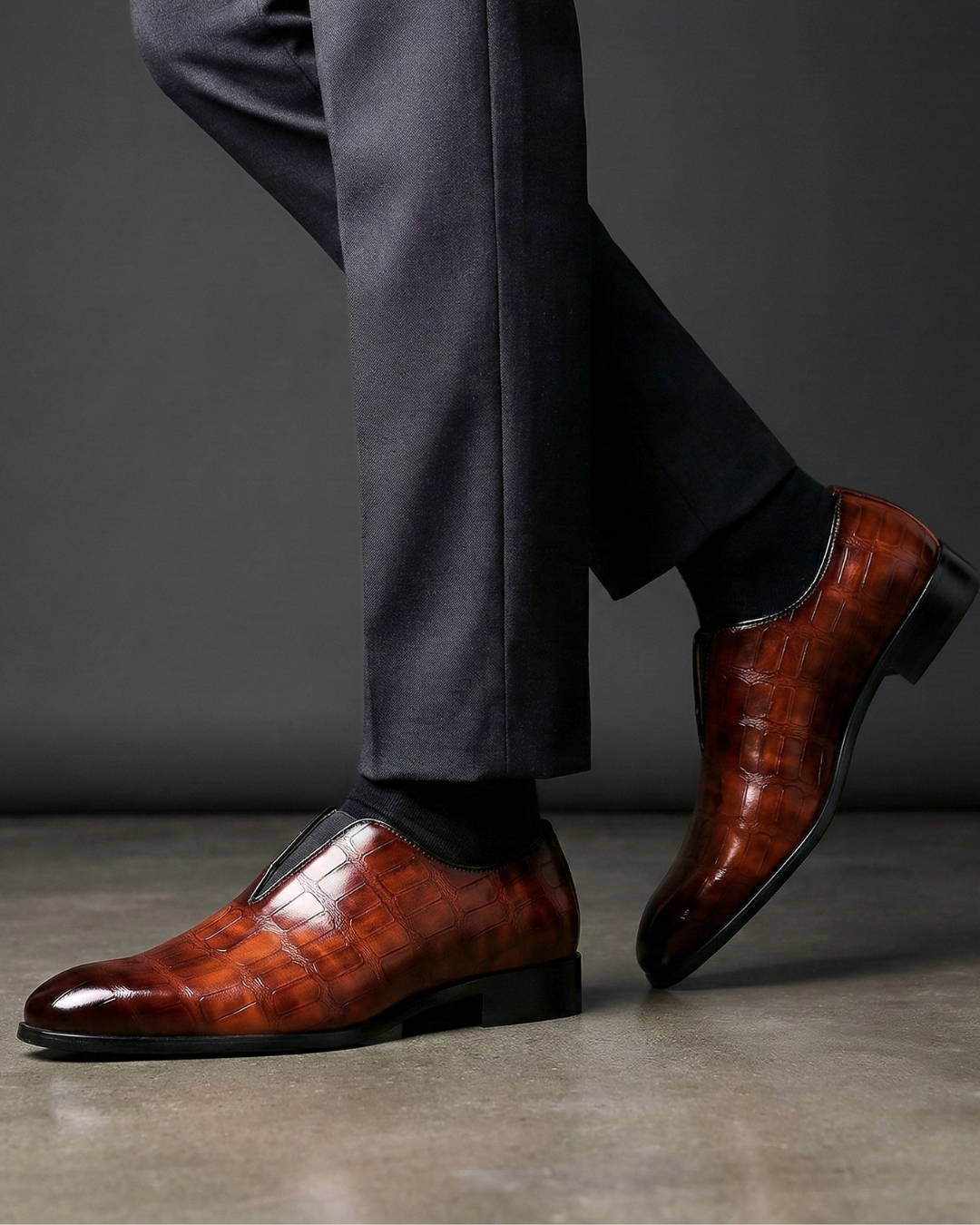 Men's Dress Loafer with Crocodile Embossed Leather Upper & Padded Footbed for Office & Formal Occasions | Thomler