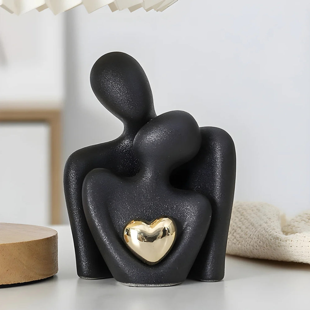 Abstract Couple Holding Heart Figurine – Modern Resin Sculpture for Home Decor, Wedding Gift, Anniversary Display – Minimalist Love Statue | Thomler
