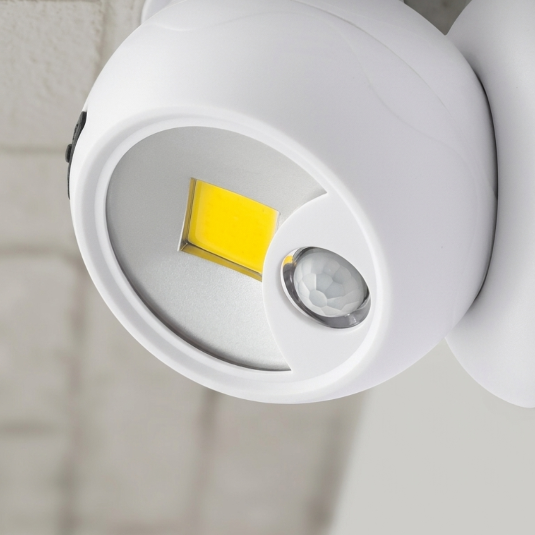 Motion-Sensing Wireless LED Light for Pathways, Garages & Entryways – Battery-Powered Security Lighting | Thomler