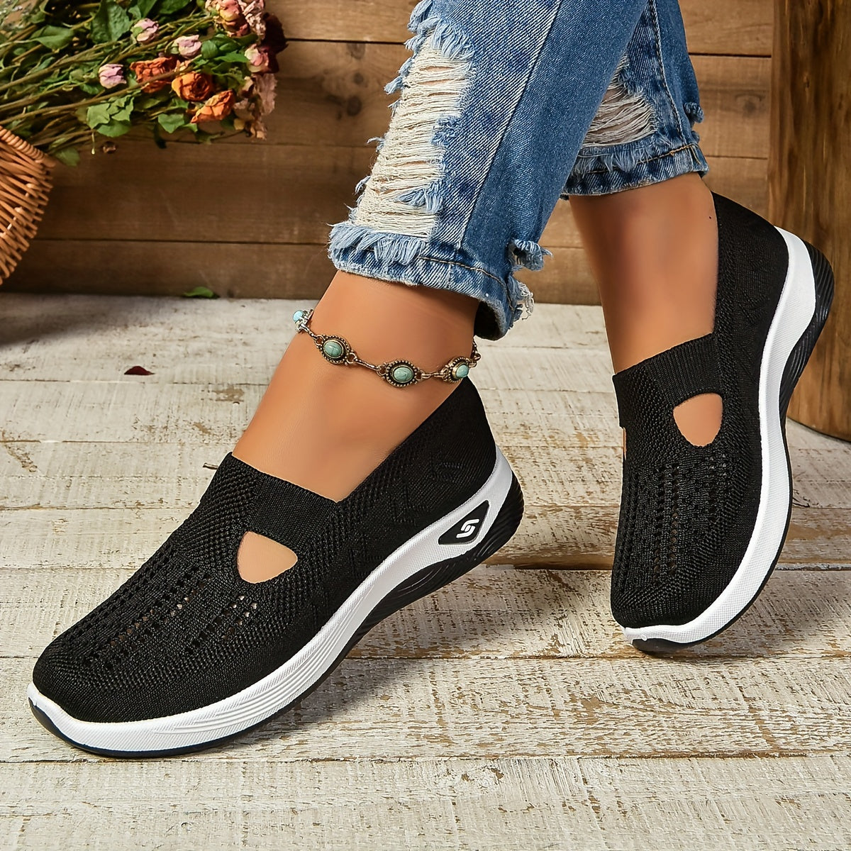 Women's Arch Support Slide Sandals with Cushioned Footbed – Anti-Slip Indoor Outdoor Slip-On Slides for All-Day Comfort | Thomler