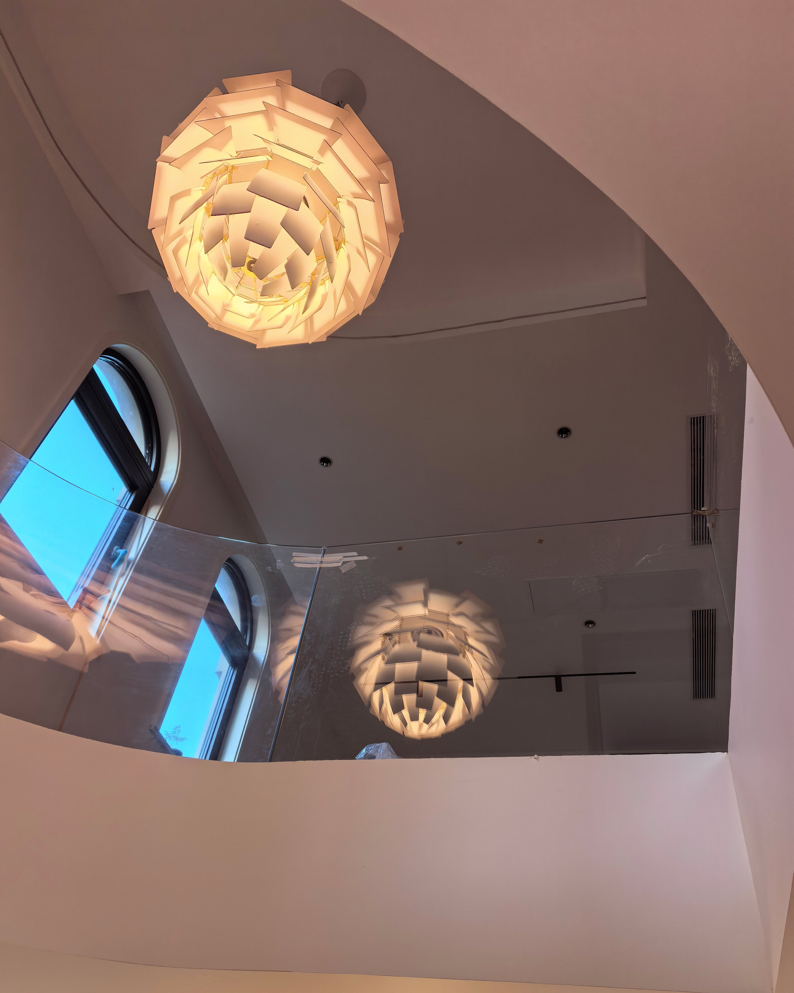Pendant Light Metal 48.0 cm 18.9" Warm White Dining Room Adjustable Hanging Ceiling Lamp Pinecone Style E27 | Thomler