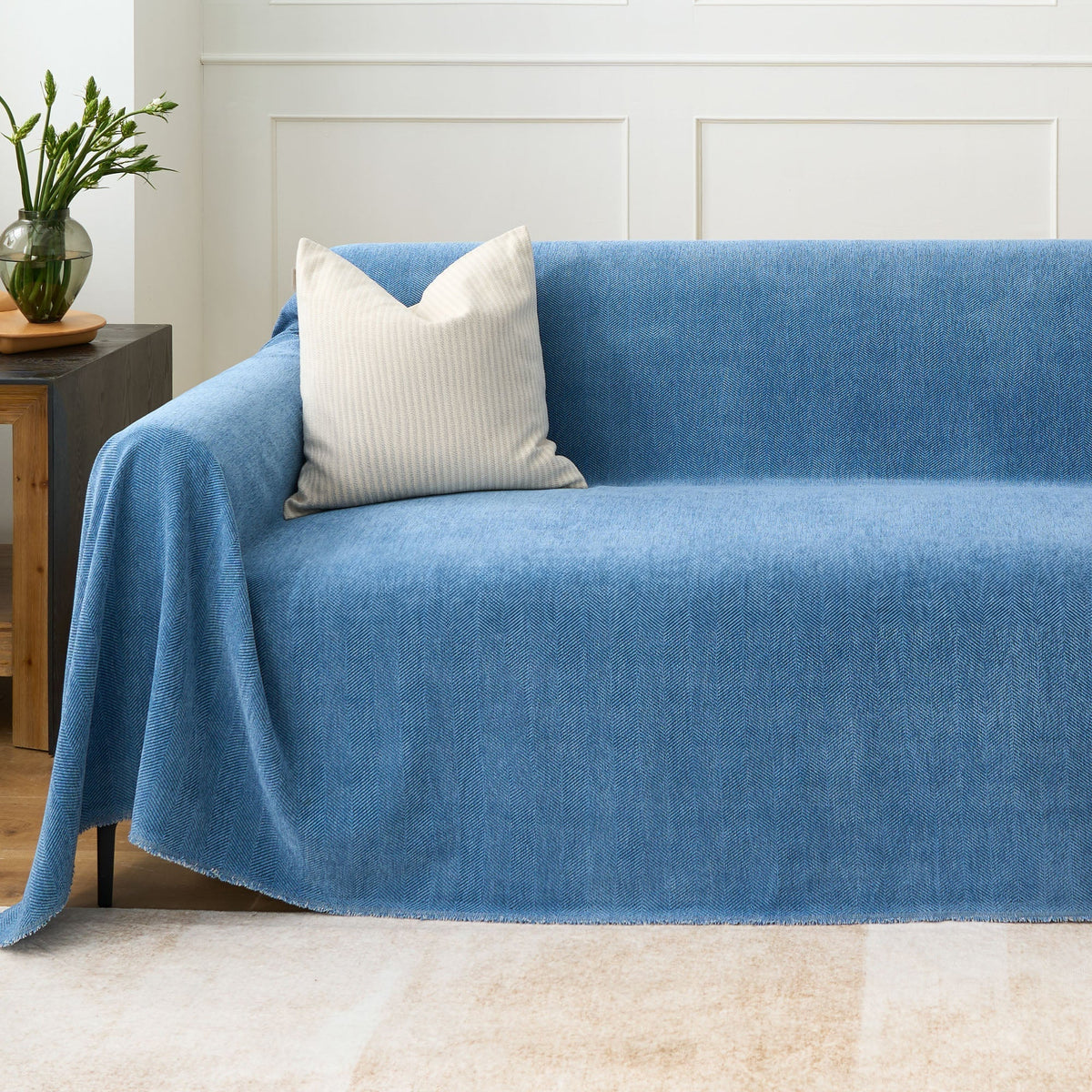 Textured Furniture Throw Blanket for Couches – Scratch-Resistant & Machine Washable | Thomler