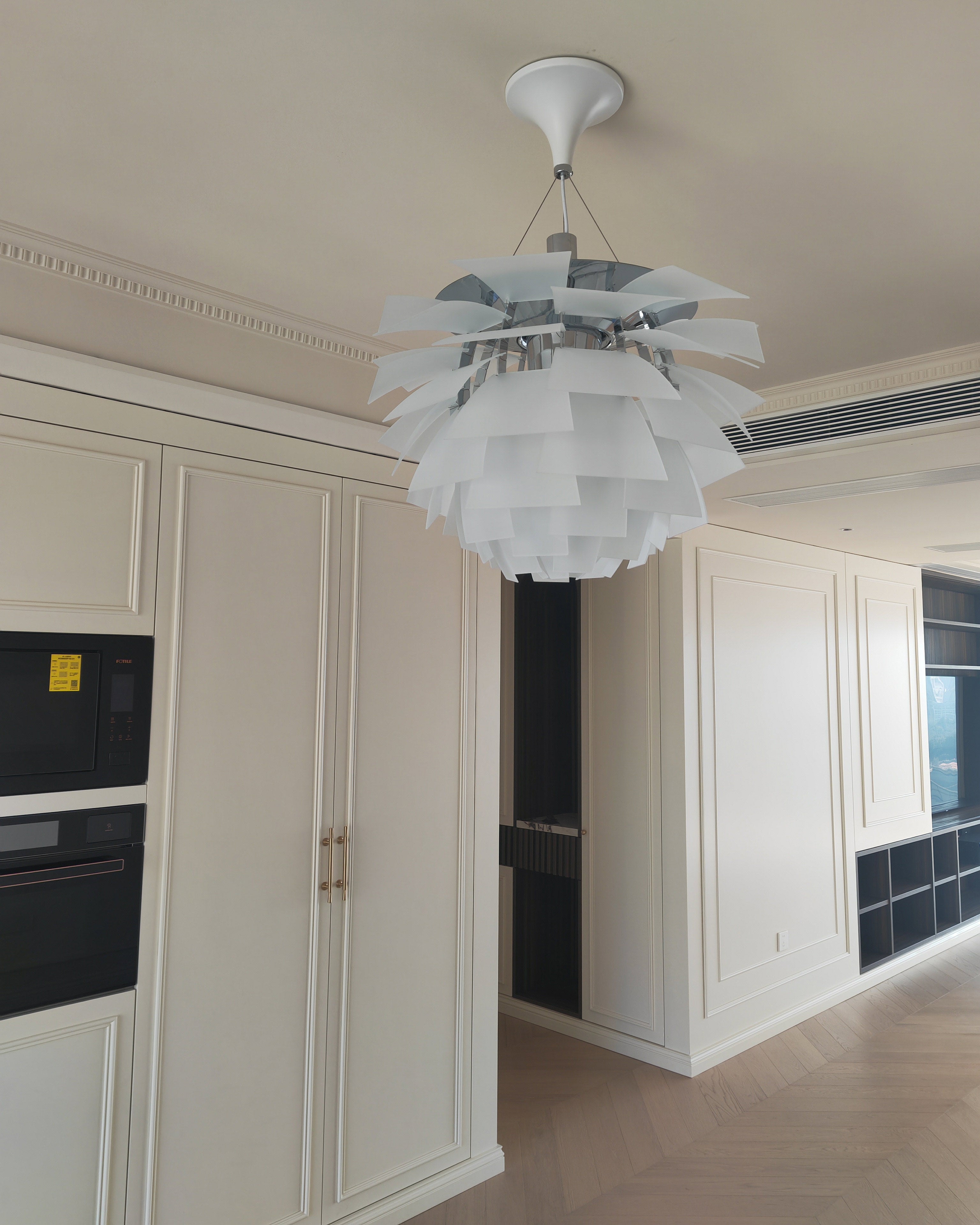 Pendant Light Metal 48.0 cm 18.9" Warm White Dining Room Adjustable Hanging Ceiling Lamp Pinecone Style E27 | Thomler