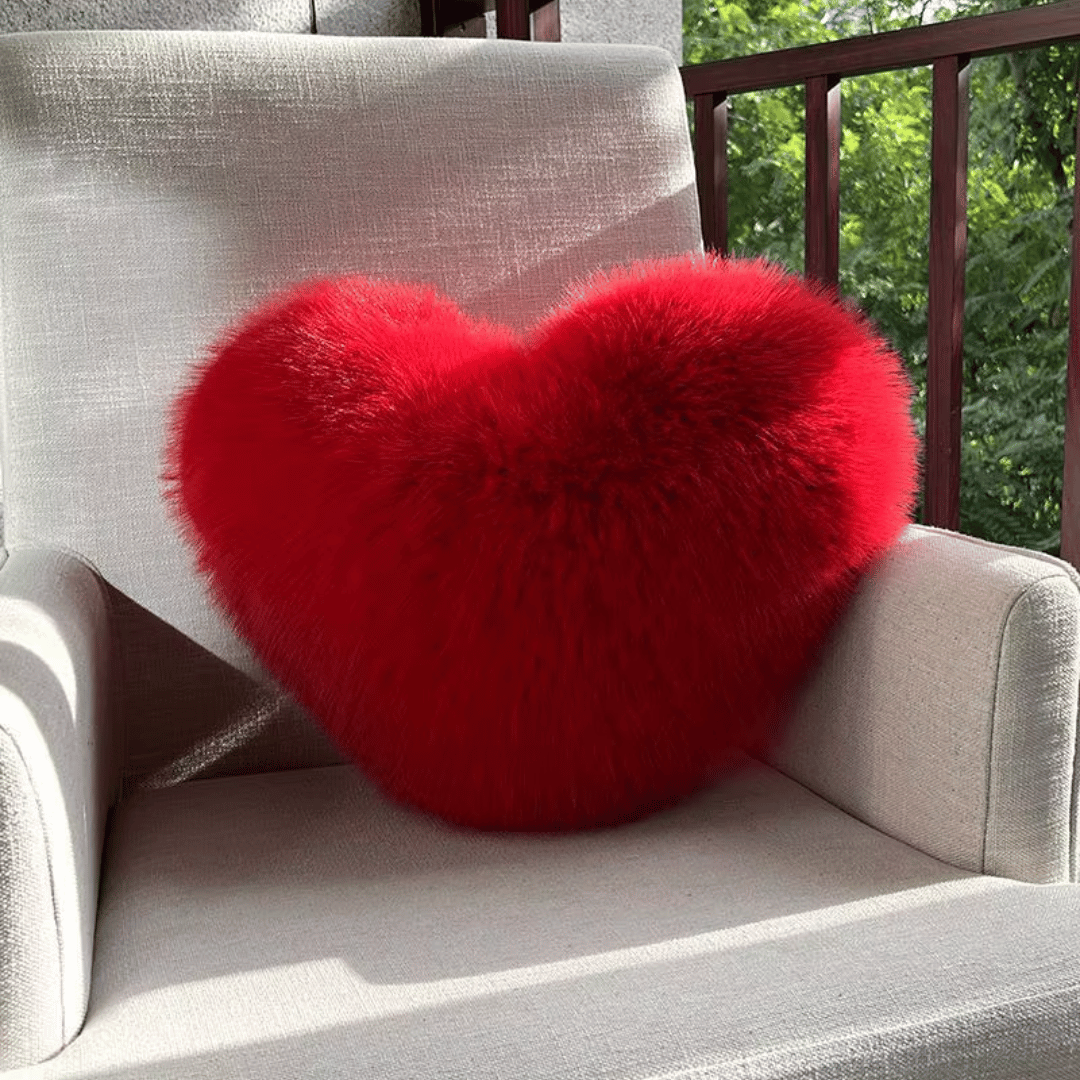 Heart-Shaped Faux Fur Decorative Cushion for Living Room, Bedroom & Couch – Soft Plush Accent Pillow | Thomler