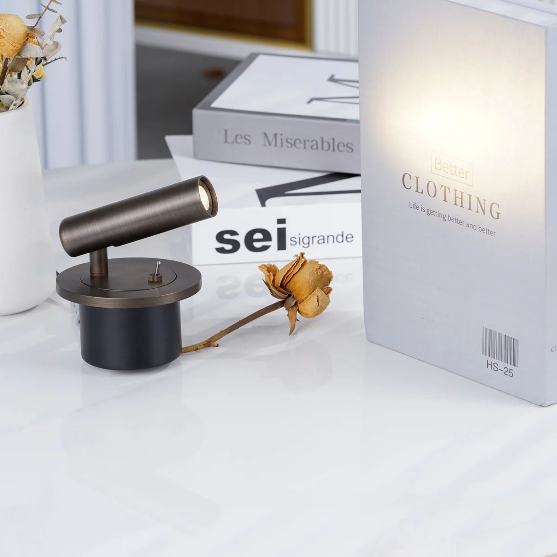 Wall Lamp Metal Adjustable 30.0 cm Black LED Bedroom Reading Light Compact Modern Design | Thomler