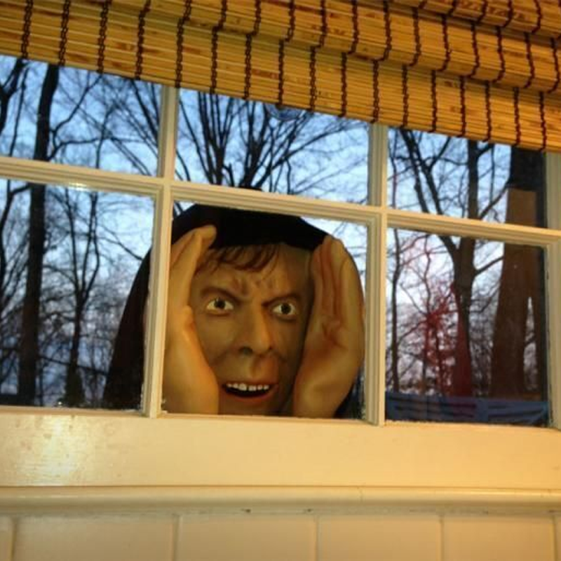 Eerie Hooded Face Window Cling with Cupped Hands – Life-Size Peeping Stranger Prop for Halloween Pranks & Home Scares | Thomler