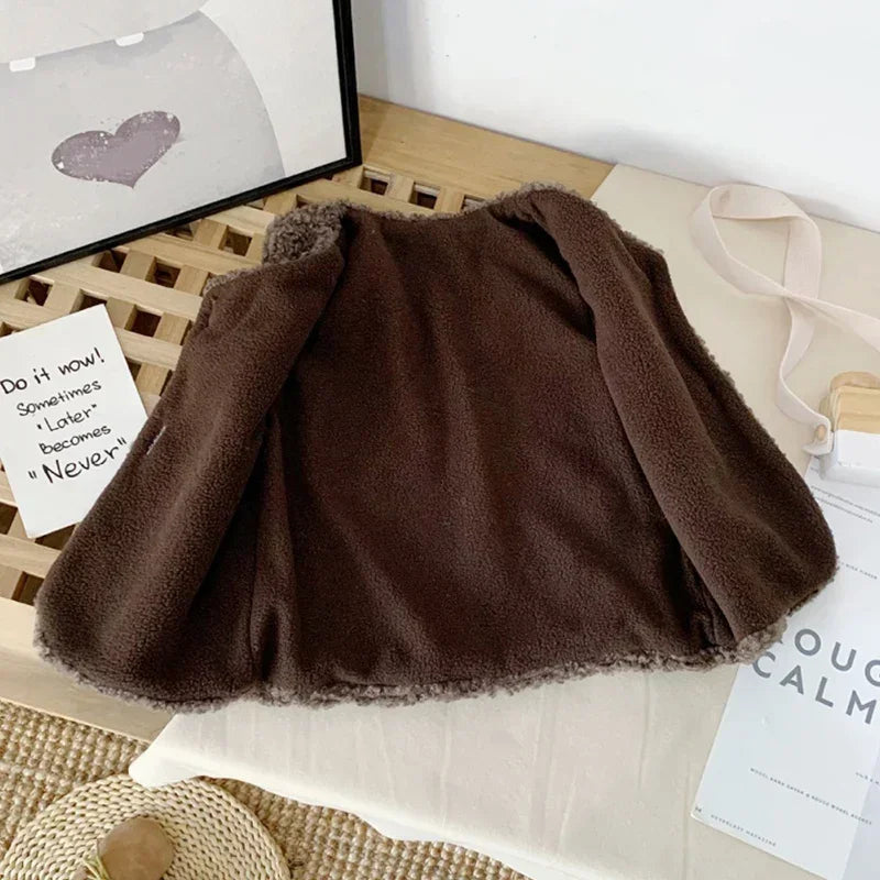 Plush Faux Shearling Vest for Toddlers & Preschoolers – Cozy Sleeveless Jacket for Boys & Girls Ages 1-6 | Thomler