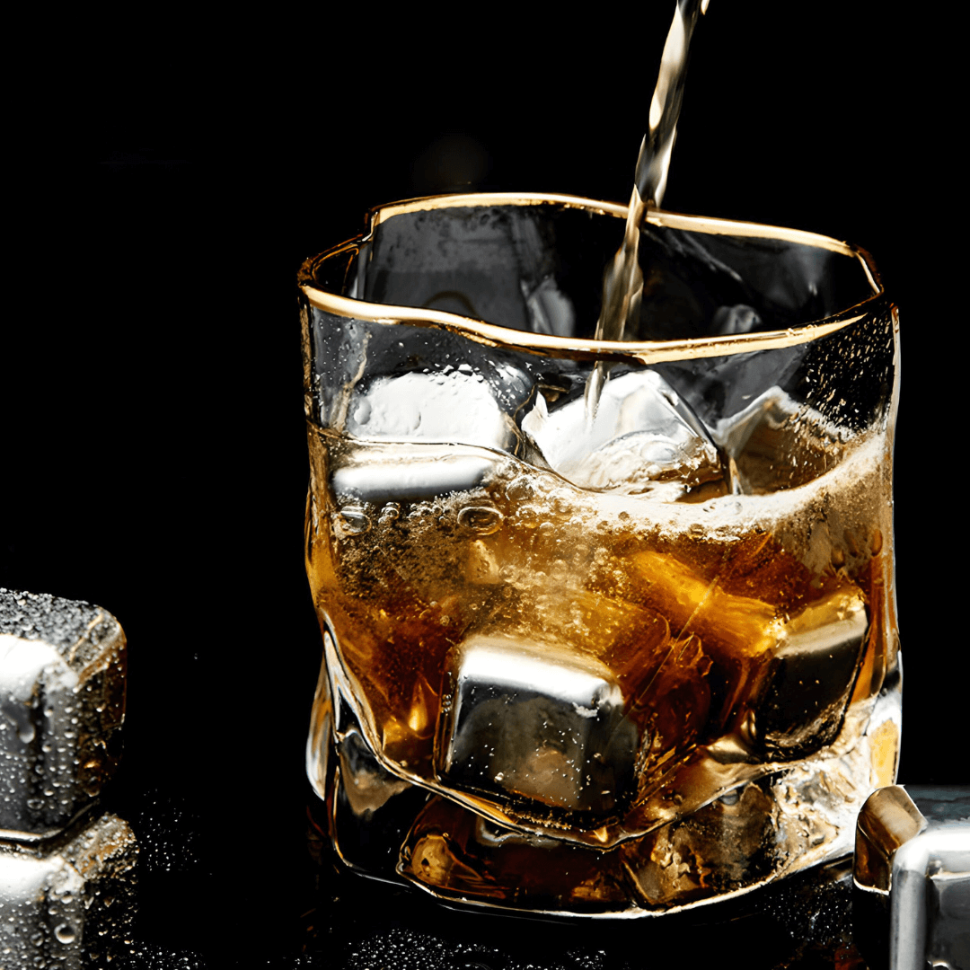 Japanese Textured Whiskey Tumbler with Gold Accents – Crystal Glass for Spirits | Thomler