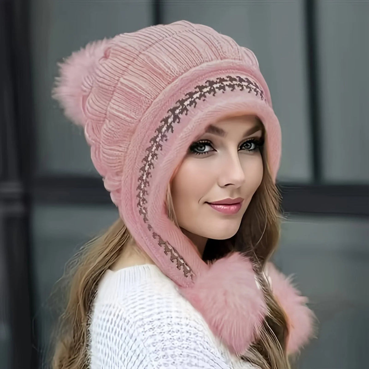 Cable-Knit Beanie with Earflaps & Fluffy Pom-Pom – Plush Inner Lining for Women | Slouchy Knit Cap for Cold Days | Thomler