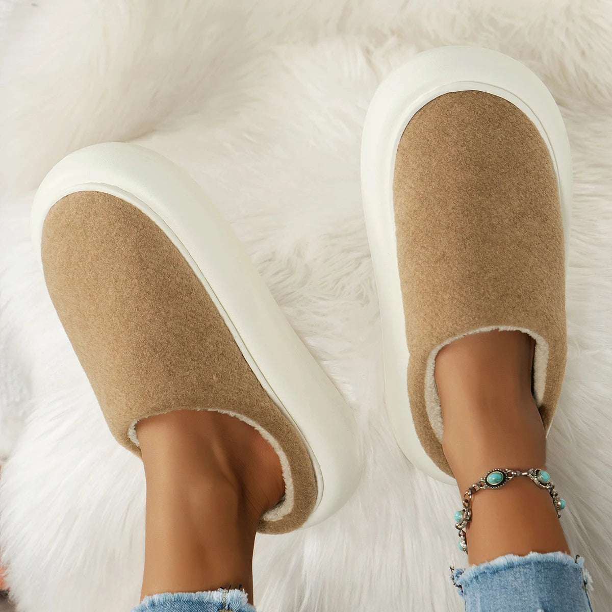 Cushioned Fleece House Shoes – Soft Anti-Slip Footwear for Cold Weather Comfort at Home | Thomler