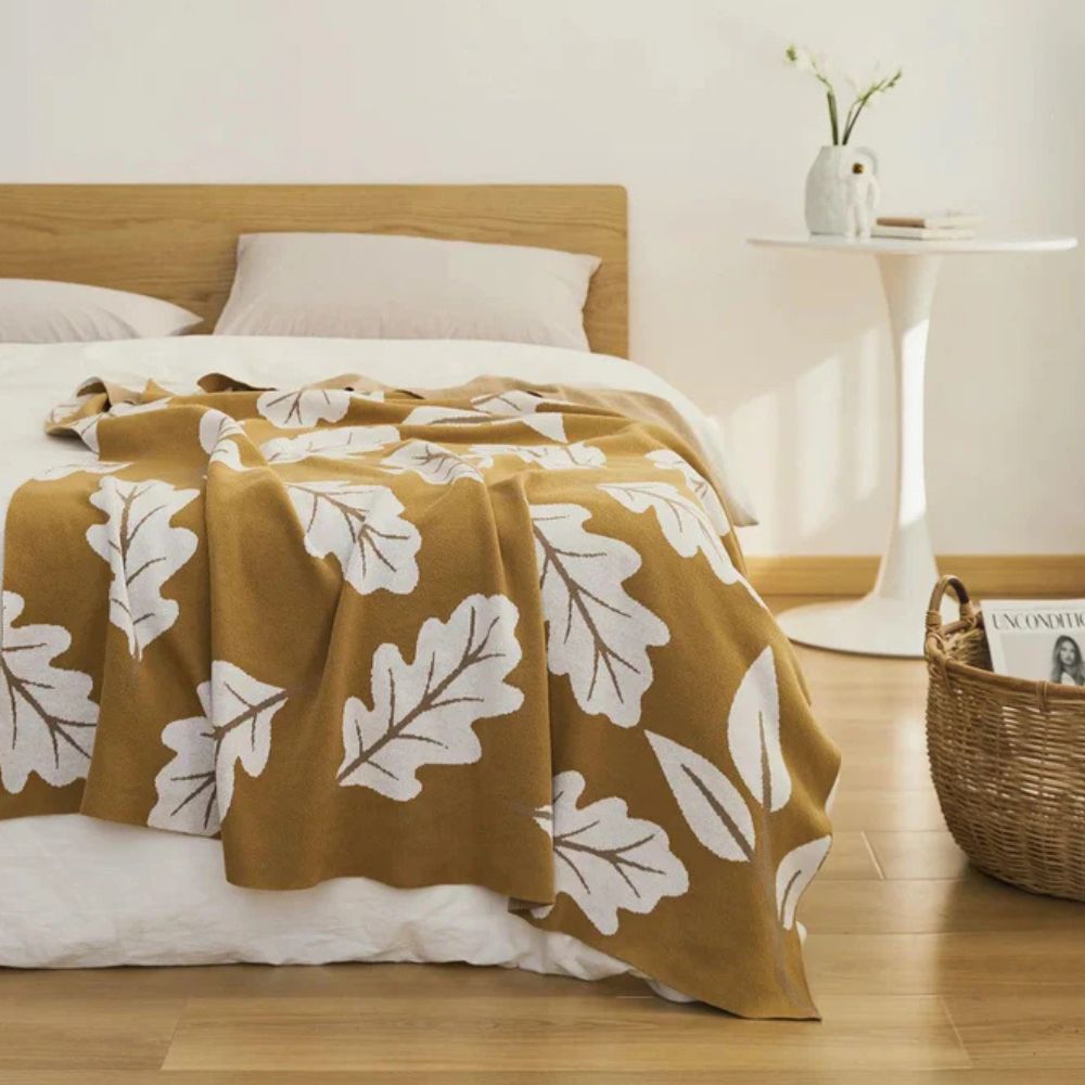 Cotton Jacquard Throw with Botanical Leaf Design – Breathable All-Season Blanket for Sofa, Bed or Travel | Thomler