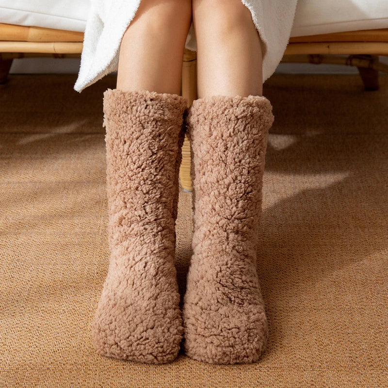 Ultra-Soft Winter Knee-High Socks with Non-Slip Grip – Plush Thermal Hosiery for Women & Men | Thomler
