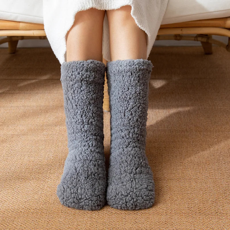 Ultra-Soft Winter Knee-High Socks with Non-Slip Grip – Plush Thermal Hosiery for Women & Men | Thomler