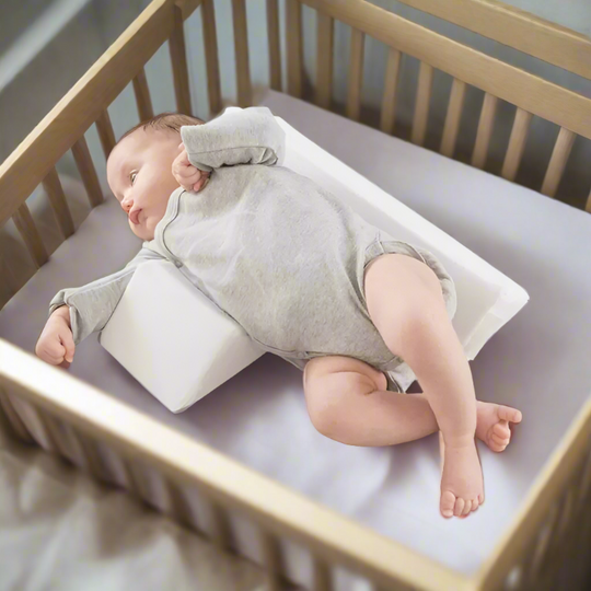 Adjustable Anti-Roll Side Sleep Wedge for Babies 0-12 Months | Memory Foam Triangle Positioner for Infants Newborns | Washable Cover | Thomler