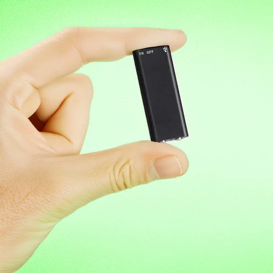Portable Sound-Activated Audio Recording Device with 32GB Storage for Lectures, Meetings, and Interviews | Thomler