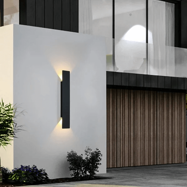 Modern Aluminum Outdoor Wall Light – IP65 Weatherproof LED Fixture for Home Exterior, Patio & Entryway | Thomler