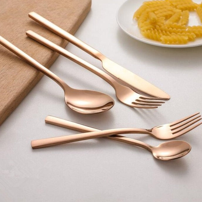 Cutlery Set 30 Piece 18/10 Stainless Steel Gold Dining Table Flatware Service For 6 Dishwasher Safe Modern Utensils | Thomler