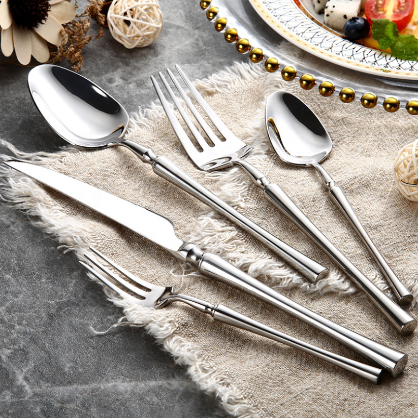 Stainless Steel Flatware Service for 6 – Complete 24-Piece Dinner Set with Table Knives, Forks, Spoons & Teaspoons for Everyday Dining & | Thomler