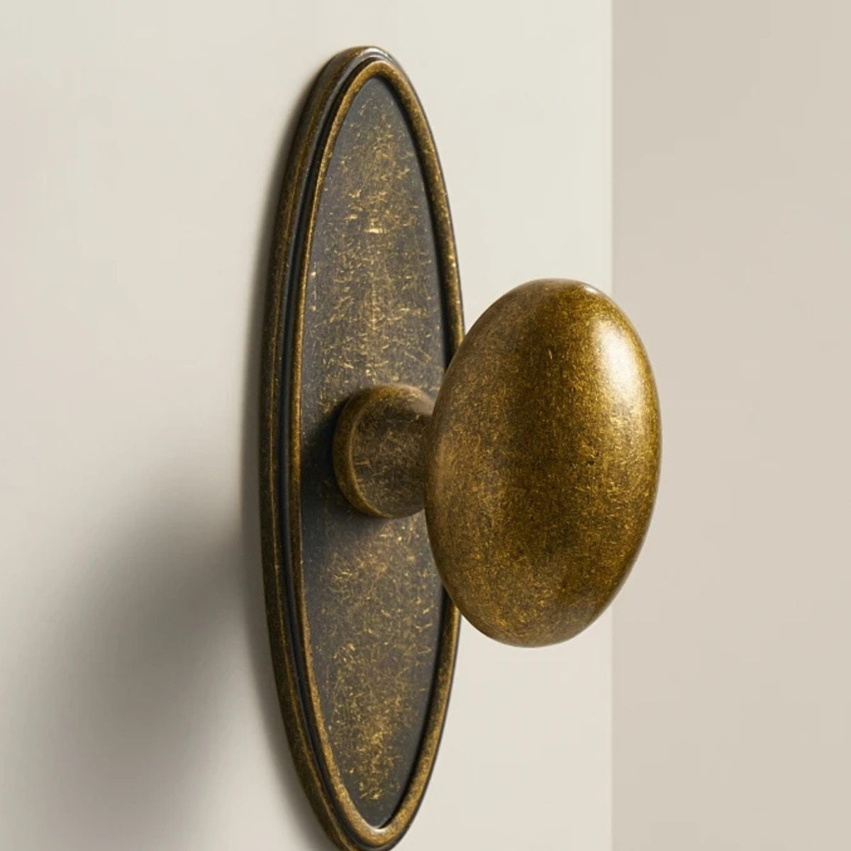 Vintage Metal Pull for Cabinets & Drawers – Decorative Hardware in Aged Gold Tone for Kitchen, Bedroom, Furniture Restoration | Thomler