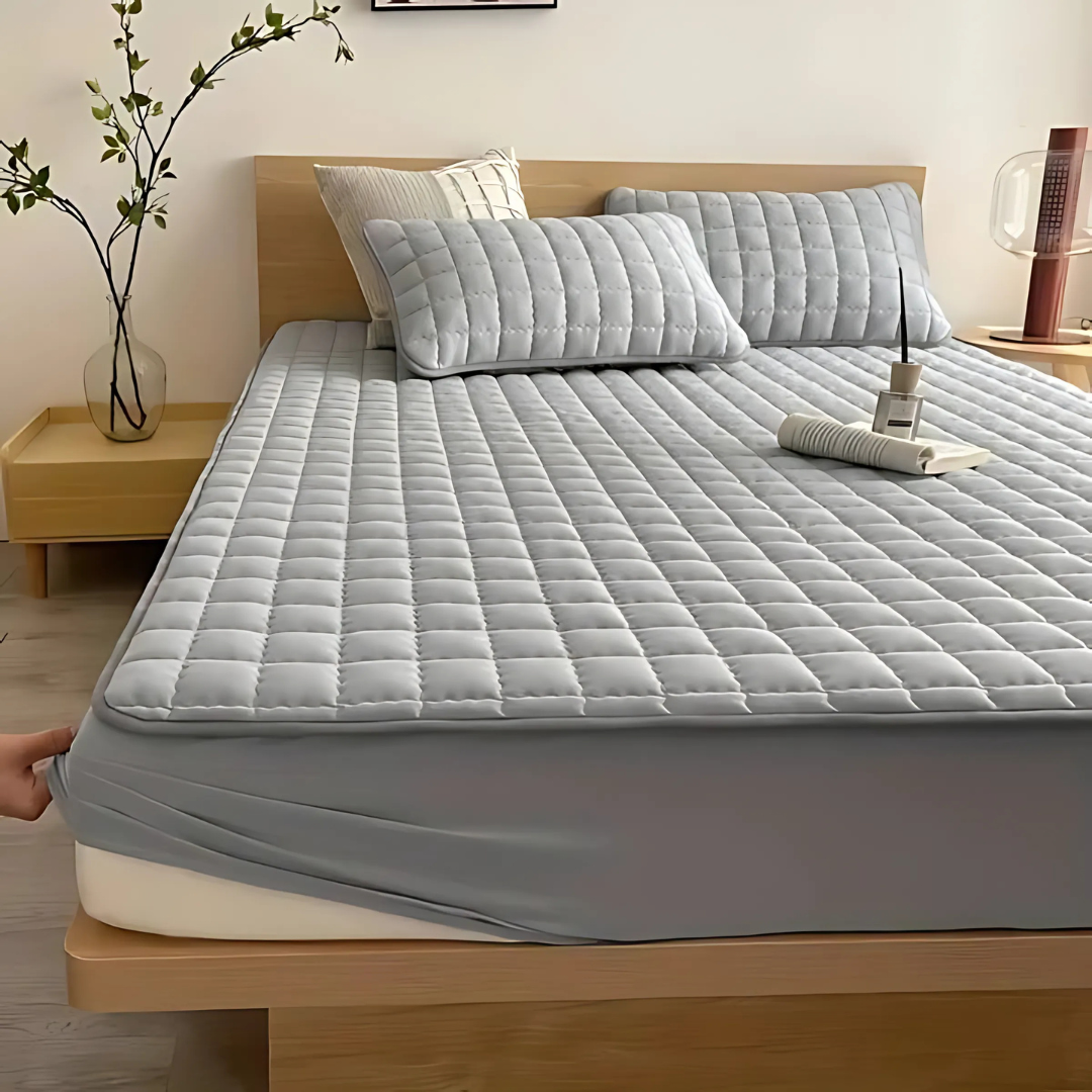 Quilted Waterproof Mattress Protector with Breathable Cooling Layer for Deep-Pocket Beds | Thomler