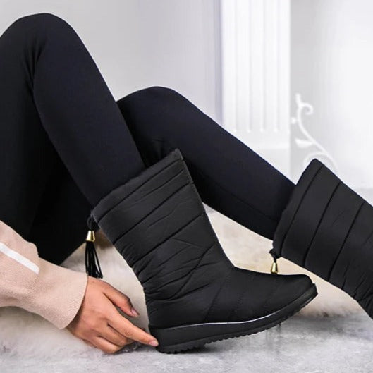 Insulated Winter Boots for Women – Plush Faux Fur Lining, Anti-Slip Sole, Wide Fit Snow Footwear for Hiking & Daily Wear | Thomler
