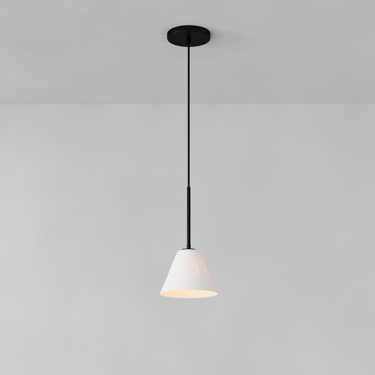 Tapered Glass Hanging Fixture with Metal Hardware for Island Dining Bar Overhead Lighting Home Kitchen | Thomler
