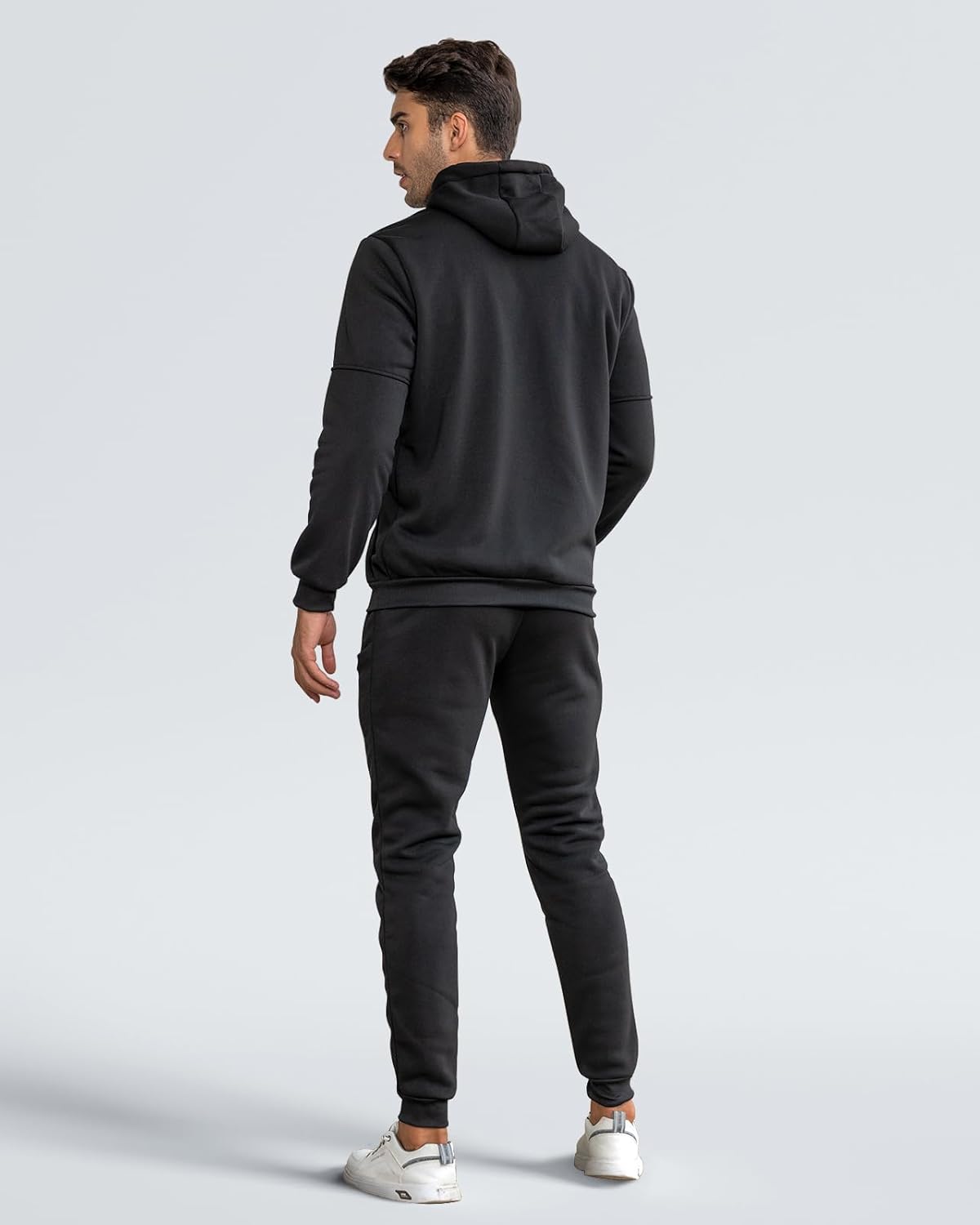 Men's Athletic Two-Piece Jogger Set with Pullover and Pants – Lightweight Breathable Tracksuit for Training, Gym & Casual Lounge Wear | Thomler