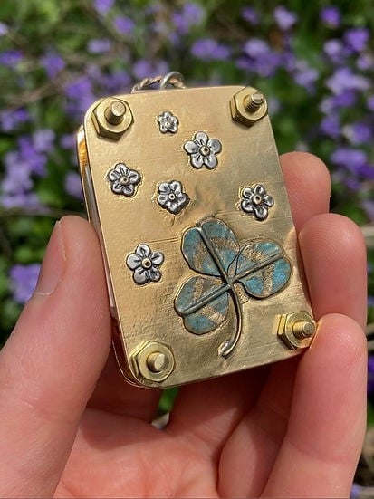 Compact Metal Botanical Press for Dried Flowers & Leaves – Portable Travel Herbarium Kit for Nature Journaling & Resin Crafts | Thomler