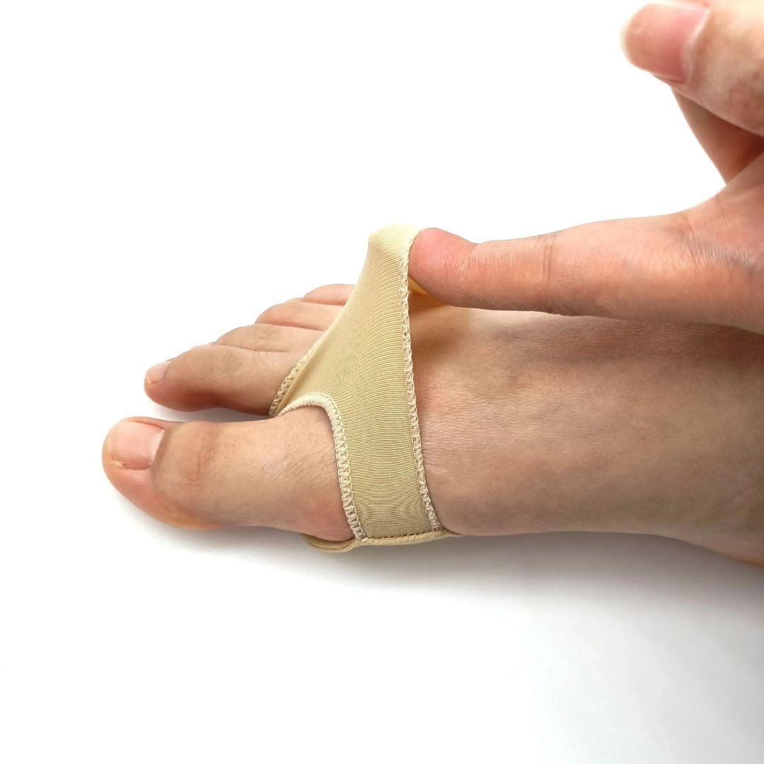 Gel Metatarsal Foot Pads for Ball of Foot Pain Relief | Cushioned Forefoot Support Inserts for Morton's Neuroma & Metatarsalgia | Non-Slip | Thomler