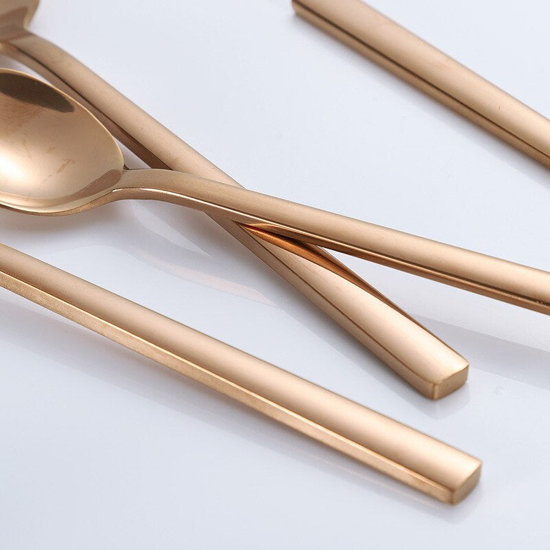 Cutlery Set 30 Piece 18/10 Stainless Steel Gold Dining Table Flatware Service For 6 Dishwasher Safe Modern Utensils | Thomler