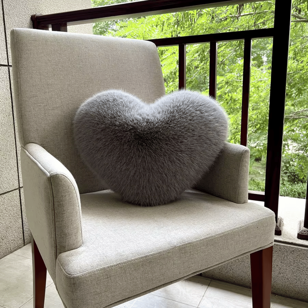 Heart-Shaped Faux Fur Decorative Cushion for Living Room, Bedroom & Couch – Soft Plush Accent Pillow | Thomler