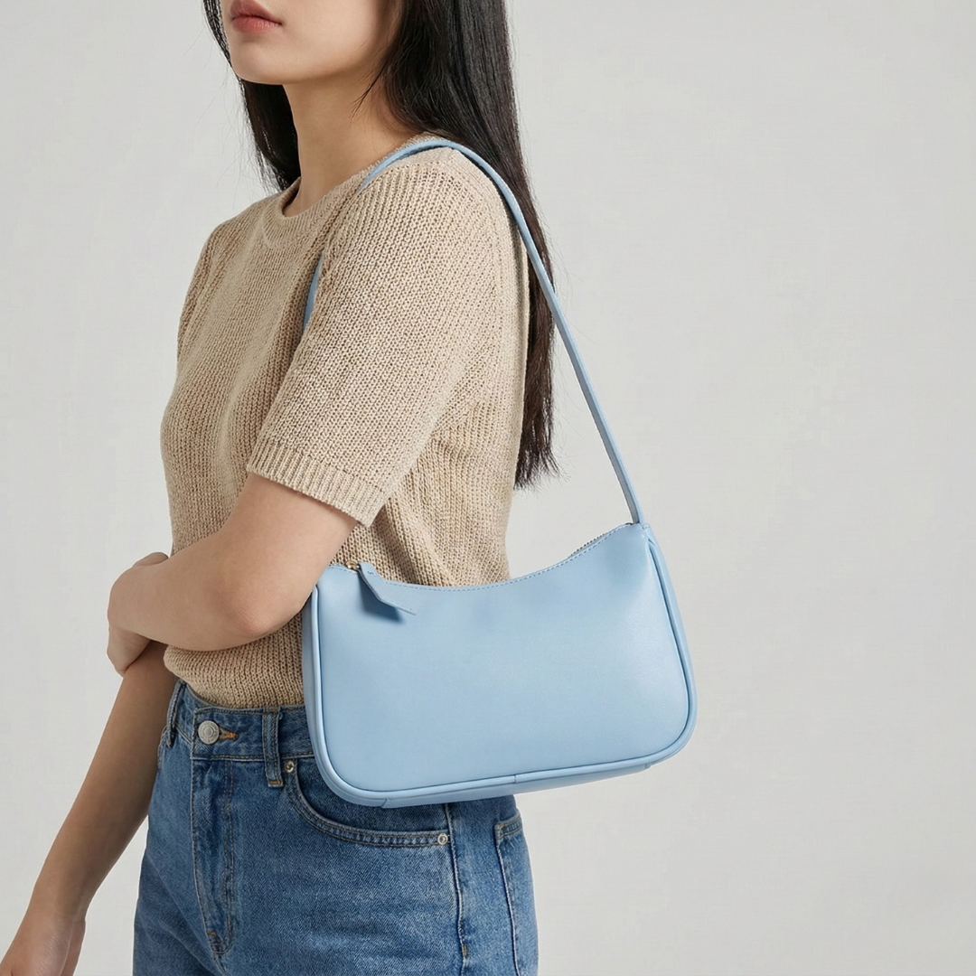 Structured Baguette Shoulder Bag – Compact Vegan Leather Crossbody with Secure Zip Closure | Thomler